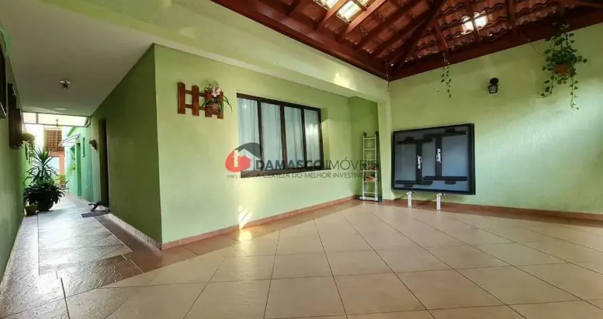 Sobrado à venda 4 Quartos, 1 Suite, 2 Vagas, 220M², Campestre, Santo André - SP