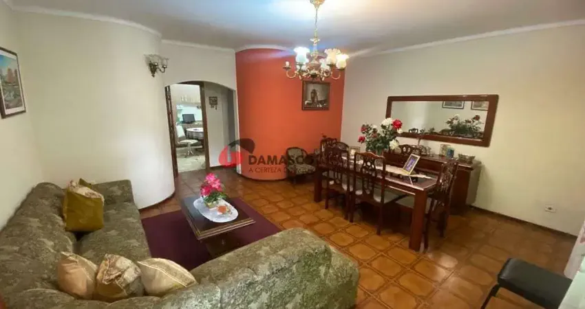 Casa à venda 2 Quartos, 3 Vagas, 258M², Campestre, Santo André - SP