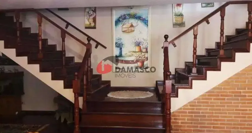 Sobrado à venda 3 quartos, 3 suítes, 6 vagas, 800m², osvaldo cruz, são caetano do sul - sp