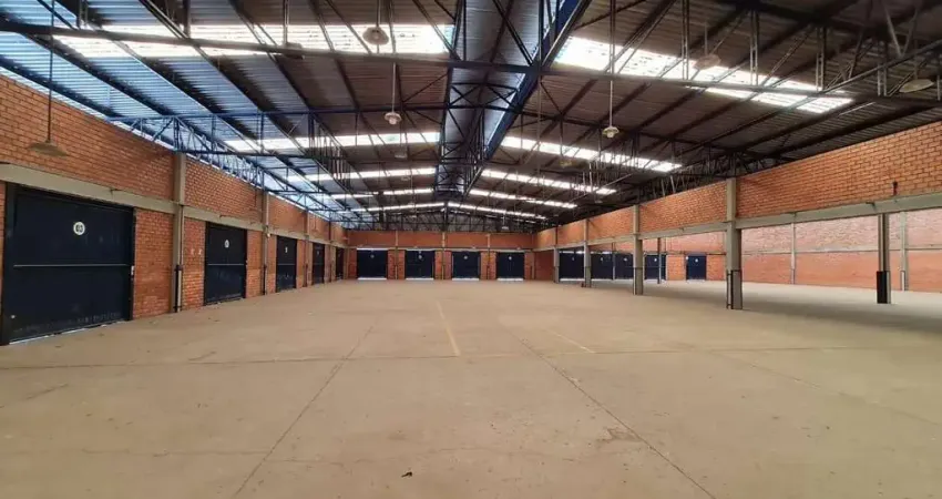 Pavilhão para locação em porto alegre, sarandi, 20 banheiros, 40 vagas