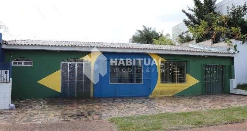 Casa comercial com 3 salas para alugar no Cazeca, Uberlândia 
