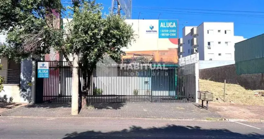 Ponto comercial com 3 salas para alugar no Santa Mônica, Uberlândia 
