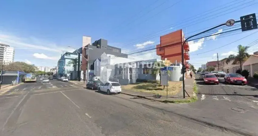 Casa comercial com 4 salas para alugar no Centro, Uberlândia 