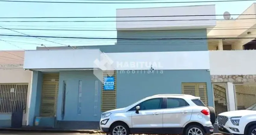 Casa comercial com 2 salas para alugar no Osvaldo Rezende, Uberlândia