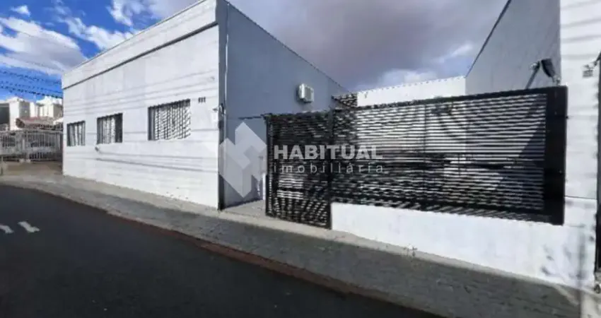 Casa comercial com 6 salas para alugar no Fundinho, Uberlândia