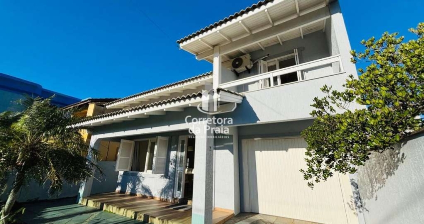 Casa para Venda em Tramandaí, Zona Nova, 4 dormitórios, 4 suítes, 5 banheiros, 2 vagas