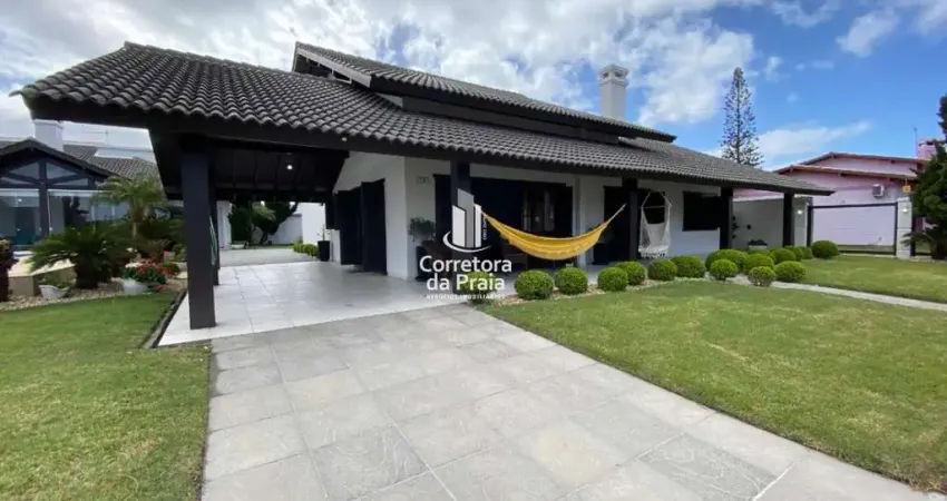 Casa para Venda em Tramandaí, Zona Nova, 5 dormitórios, 1 suíte, 3 banheiros, 2 vagas