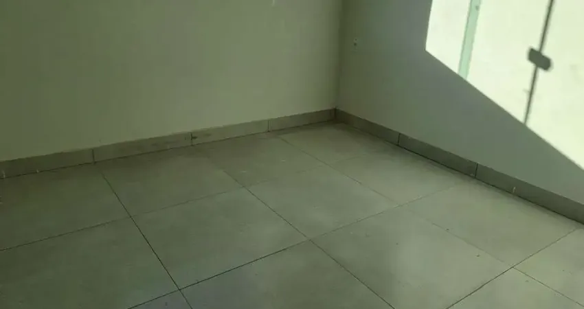 Apartamento de 02 Quartos no Bairro Inconfidencia / Alipio de Melo