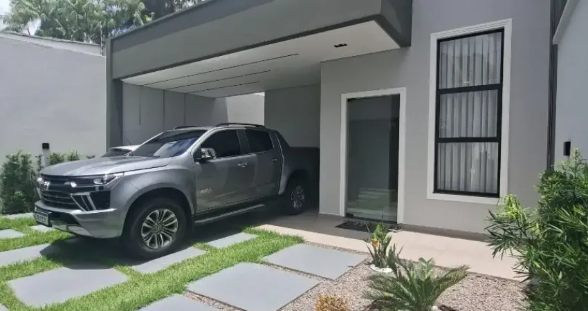 Excelente casa no Parque Dez - Rua sem saída - Piscina - R$ 860.000,00