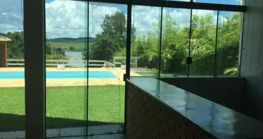 Ibiúna ótima casa em condomínio AT 1.364m² AC 377 m²
