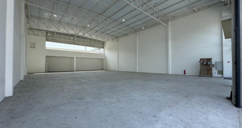 Mauá Salão Galpão novo AT 840m² AC 584m² pé direito 9m
