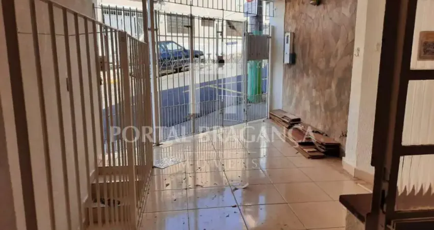 Casa com 3 quartos à venda na Rua Santa Clara, 100, Centro, Bragança Paulista