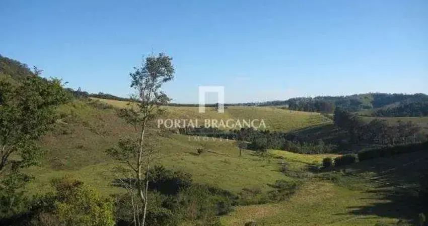 Chácara / sítio com 2 quartos à venda na Estrada Municipal José Lazaro Ferreira, 104, Araras dos Mori, Bragança Paulista
