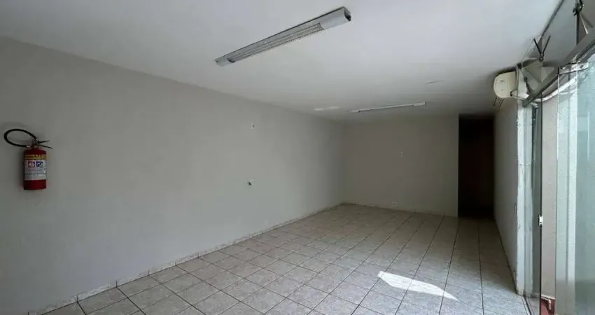 Casa comercial com 6 salas para alugar na Rua Santa Clara, 10, Centro, Bragança Paulista
