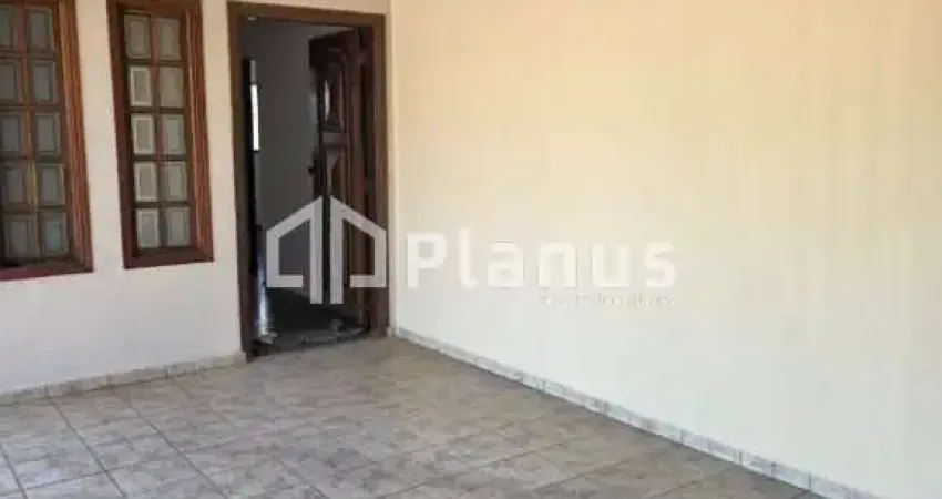 Casa com 3 quartos para alugar na Vila Giunta, Bauru 