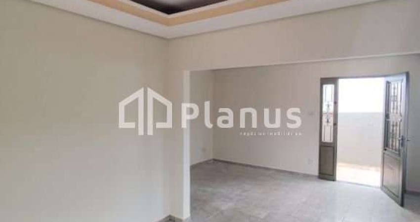 Casa com 2 quartos para alugar no Jardim Solange, Bauru 