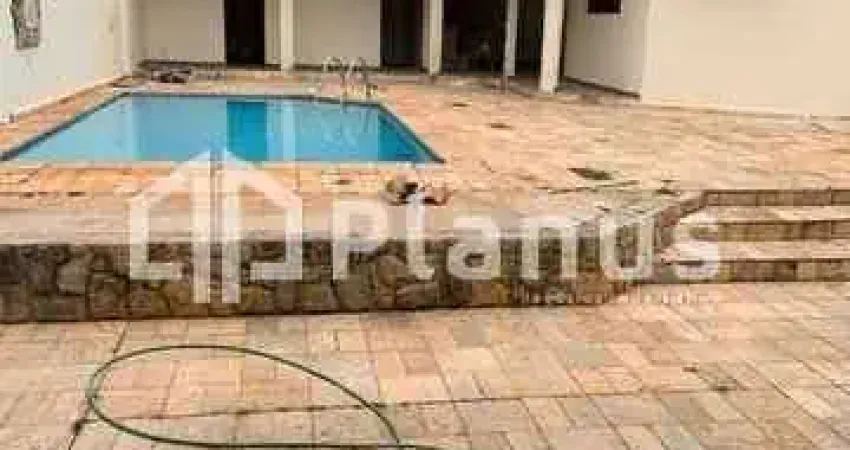 CASA COM 4 DORMITORIOS - PARQUE JARDIM EUROPA - BAURU/SP
