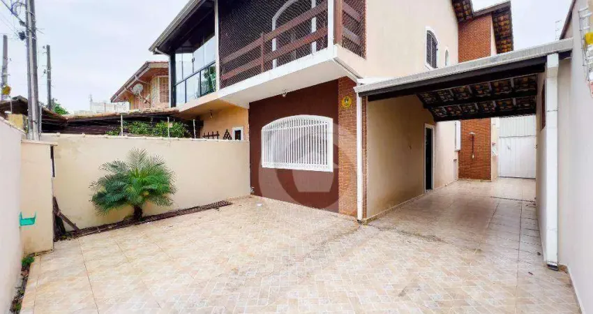 Sobrado com 3 dormitórios à venda, 140 m² por R$ 760.000,00 - Jardim das Indústrias - São José dos Campos/SP