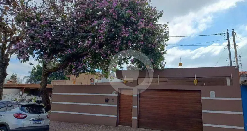 Casa com 4 dormitórios à venda, 220 m² por R$ 980.000 - Jardim Satélite - São José dos Campos/SP