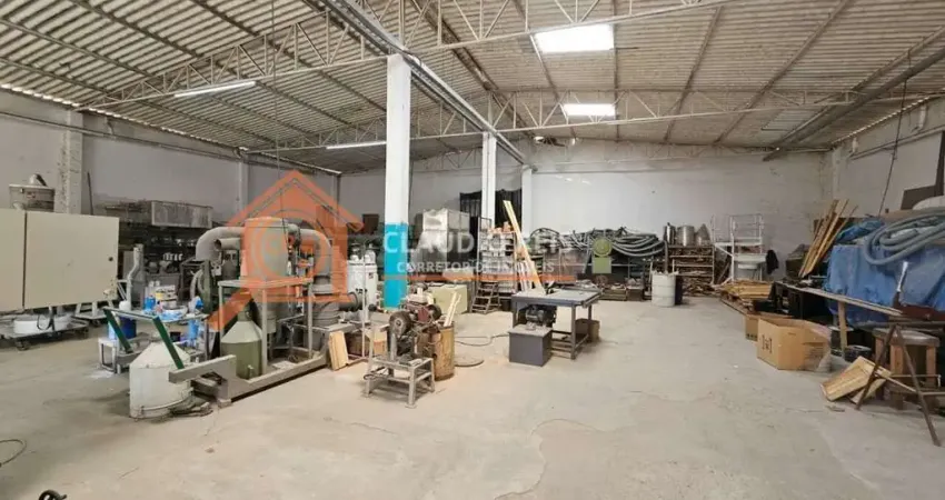 Barracão / Galpão / Depósito com 3 salas à venda na Rua Fábio Constantini, 10, Grajaú, São Paulo