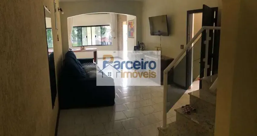 Sobrado com 3 dormitórios à venda, 318 m² por R$ 800.000,00 - Jardim Nossa Senhora do Carmo - São P
