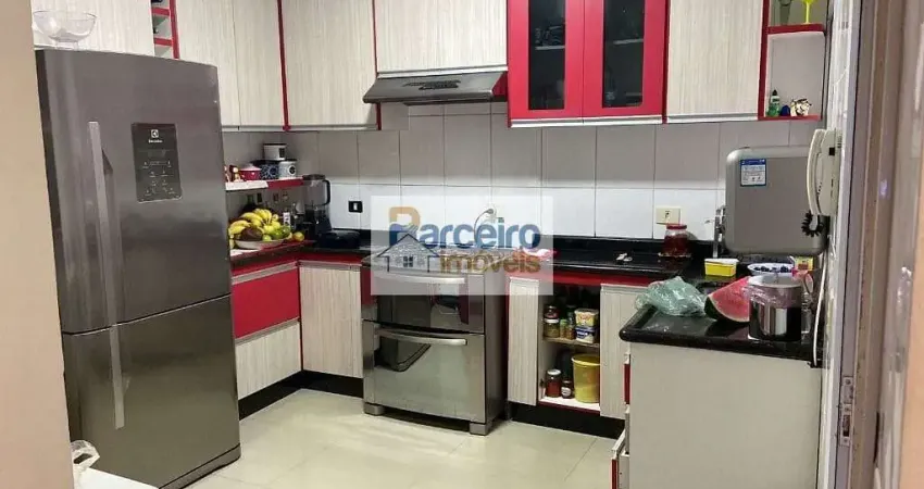 Sobrado com 3 dormitórios à venda, 70 m² por R$ 450.000,00 - Itaquera - São Paulo/SP