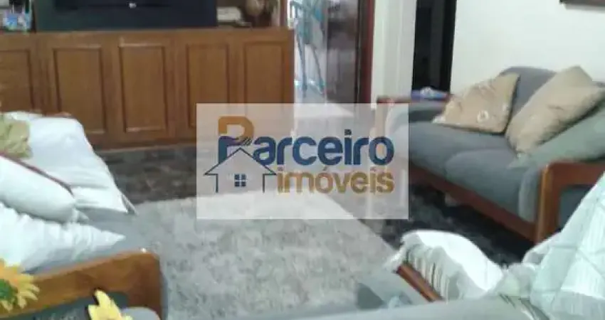 Prédio à venda na Rua Porto da Folha, 98, Cidade Patriarca, São Paulo