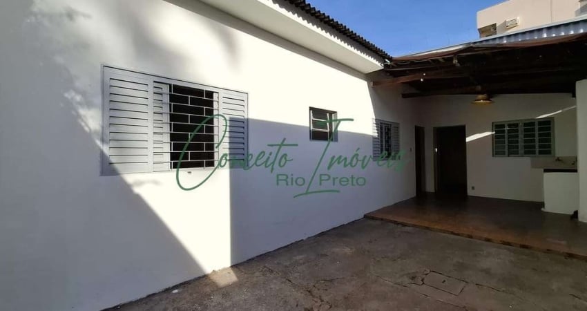 Casa Fundos para Locação no Cidade Nova, Próximo a Av. Romeu Strazzi.