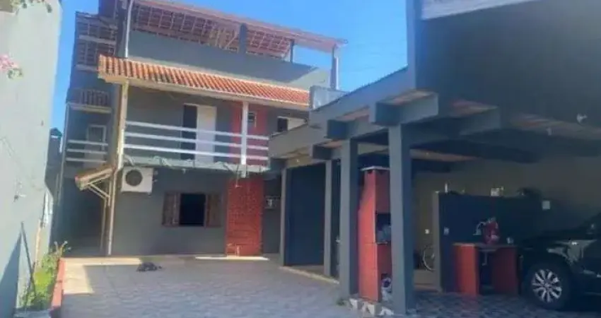 Casa para venda em itanhaém, centro, 4 dormitórios, 1 suíte, 4 banheiros, 2 vagas