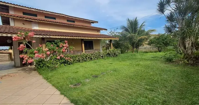 Casa para venda em itanhaém, 3 dormitórios, 2 suítes, 1 banheiro, 4 vagas