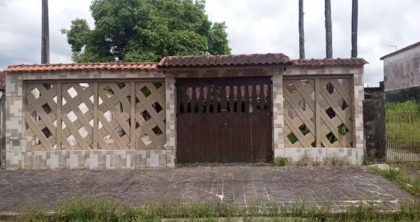 Casa para venda em itanhaém, 2 dormitórios, 2 suítes, 1 banheiro, 4 vagas