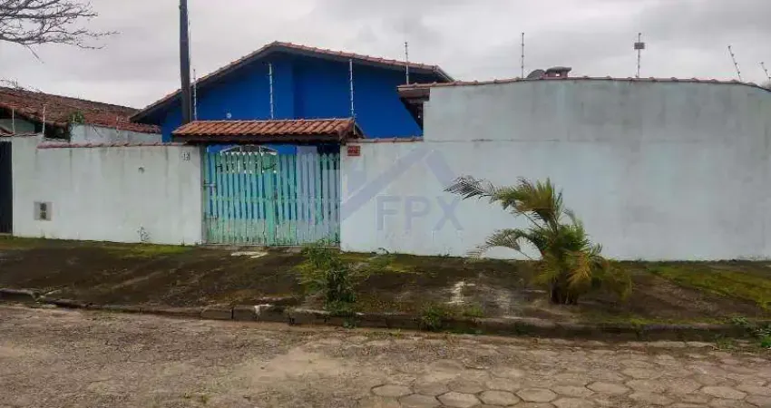 Casa para venda em itanhaém, suarão, 3 dormitórios, 1 suíte, 1 banheiro, 5 vagas