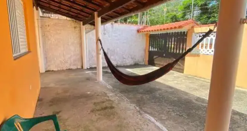 Casa para Venda em Itanhaém, Gaivotas, 3 dormitórios, 1 suíte, 2 banheiros, 2 vagas