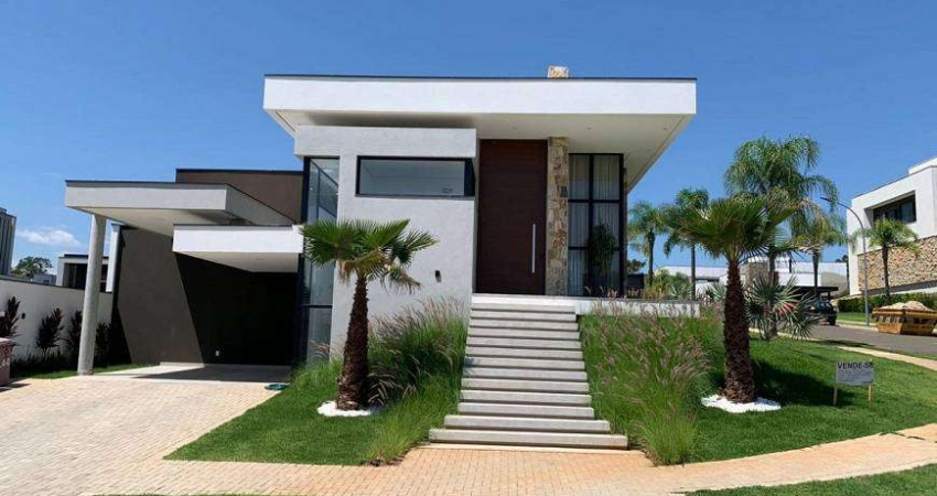 Casa para venda possui 244 metros quadrados com 3 quartos