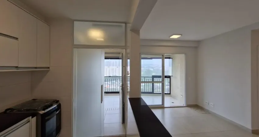 Apartamento 75m2 2 dorms c suite e 2 vagas com depósito. Churrasqueira carvão