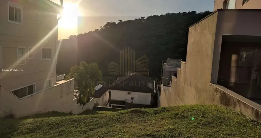 Terreno à venda na Alameda Vale do Itajaí, 10, Alphaville, Santana de Parnaíba