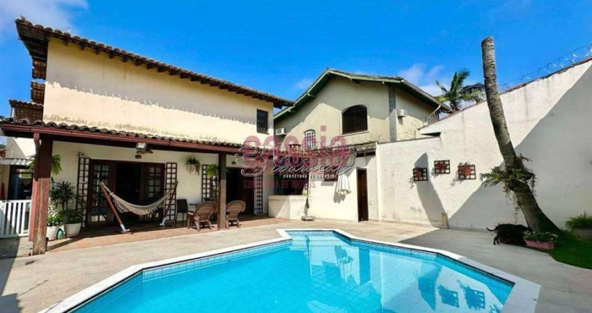 Casa com 3 quartos, Canto do Forte, Praia Grande - R$ 1.9 mi, Cod: 1840