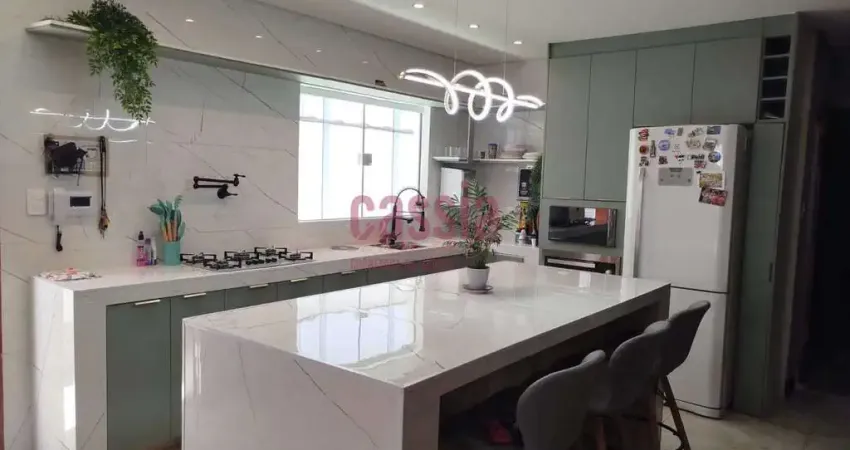 Casa com 2 quartos, Guilhermina, Praia Grande - R$ 880 mil, Cod: 4622