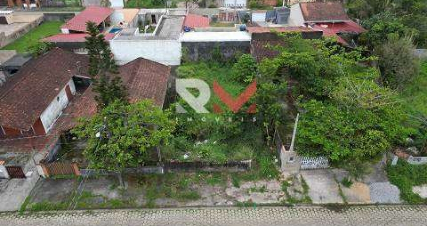 Terreno escriturado á 500 metros da praia, ideal para casa isolada no bairro jardim Regina na cidade
