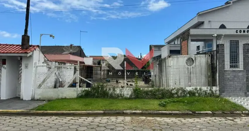 Terreno escriturado para construção de geminadas na praia em Itanhaém/SP.