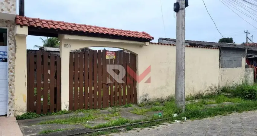 Edícula em ótima localização no bairro Suarão em Itanhaém/SP.
