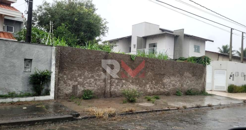 Terreno murado apenas 300 metros da praia no bairro Grandesp - Itanhaém/SP.