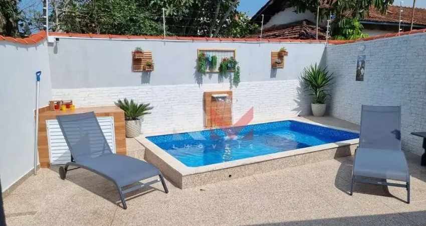 Casa nova com piscina e porteira fechada no bairro Campos Elíseos em Itanhaém/SP.