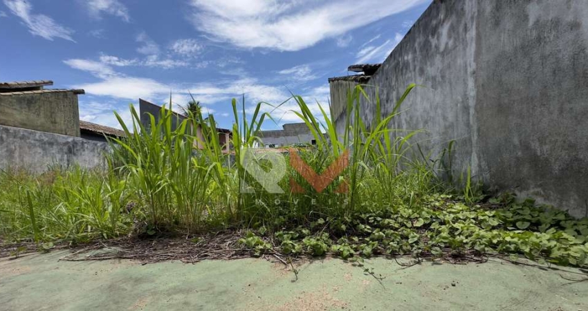 Terreno para geminadas murado próximo a rodovia no bairro Grandesp em Itanhaém/SP.