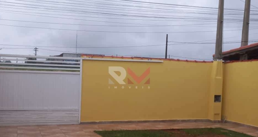 Casa nova geminada lado praia no bairro Paranapuan em Itanhaém/SP