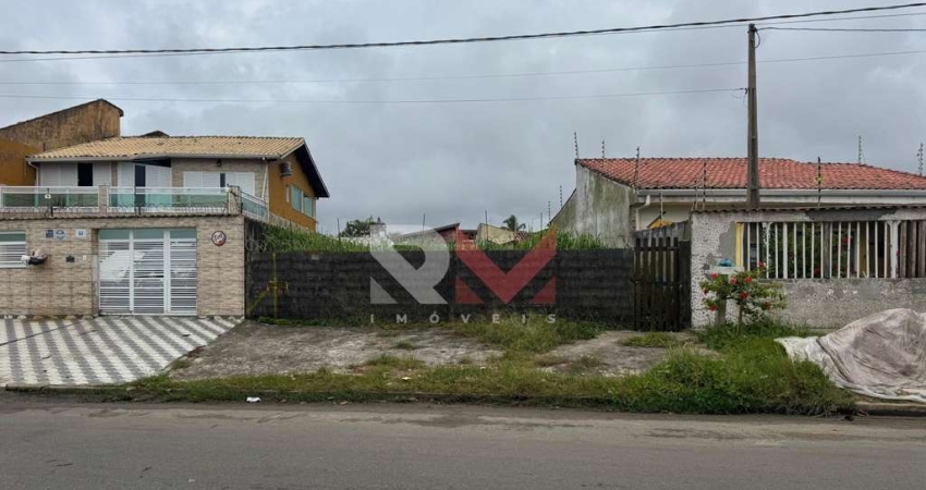 Terreno pé na areia de frente para praia no bairro Jardim Jamaica em Itanhaém/SP.