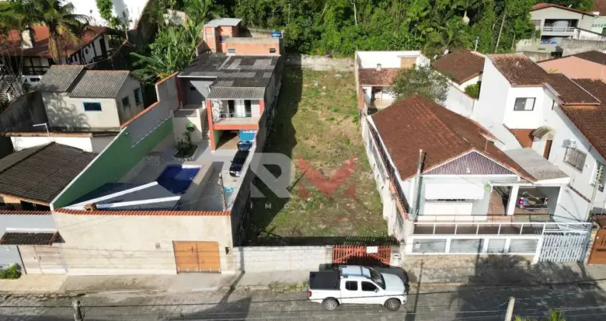 Terreno murado em ótima localização em bairro nobre na Praia do Sonho na cidade de Itanhaém/SP.