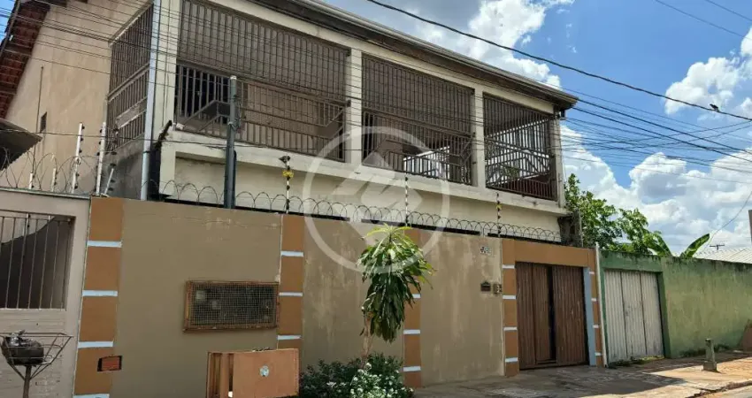 Vende-se sobrado de 280 m² - bairro: cristo rei - várzea grande (mt) - valor: r$ 890.000,00 codigo: 93379