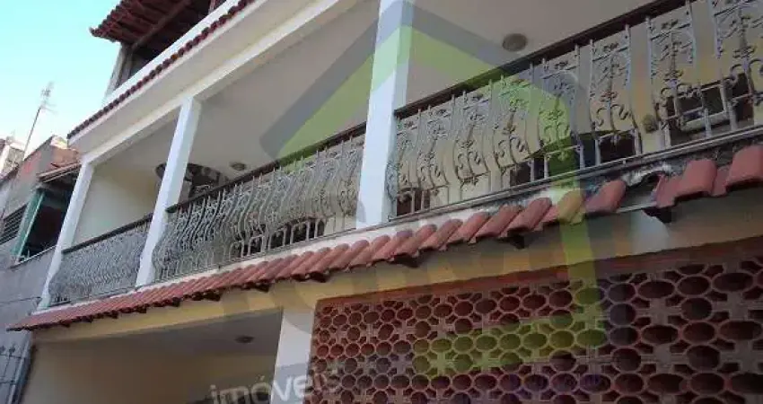 Casa Duplex para venda tem 136 metros quadrados com 2 quartos em Centro - Mesquita - RJ