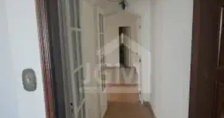 Casa comercial com 4 salas para alugar na Rua Heitor da Costa Val, N°148, Centro, Mesquita